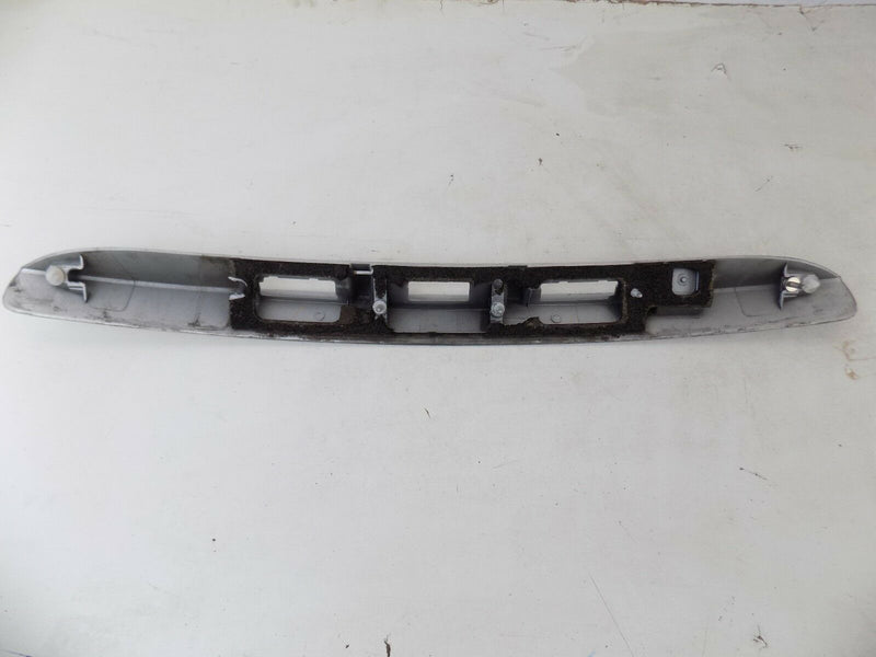 RENAULT GRAND SCENIC III BOOT LID NUMBER PLATE LIGHT TRIM 848100006R (B02-11)