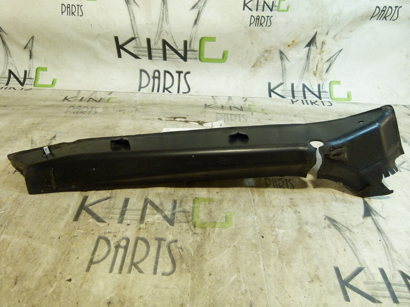 RANGE ROVER SPORT 13-17 BOOT REAR RIGHT QUARTER RUBBER TRIM DK6244248A