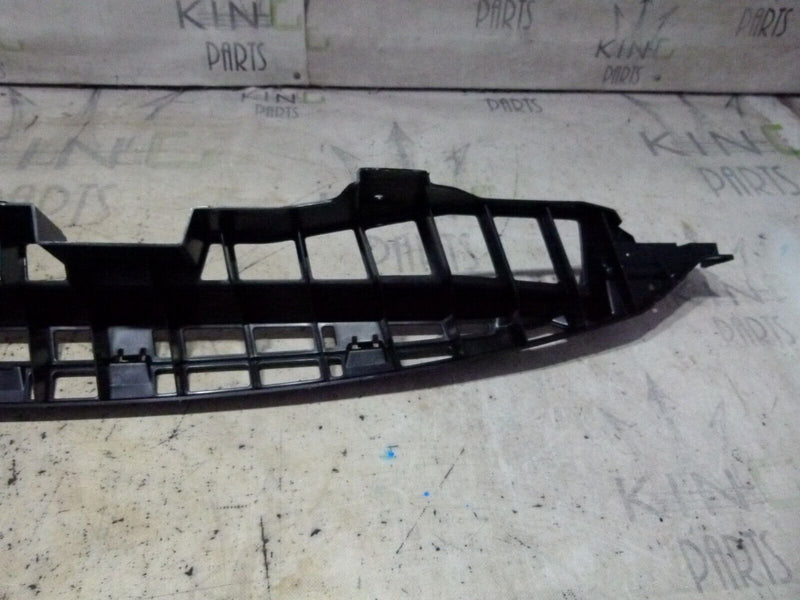 RANGE ROVER SPORT II 2013-17 REAR BUMPER MOUNTING GENUINE LR045180