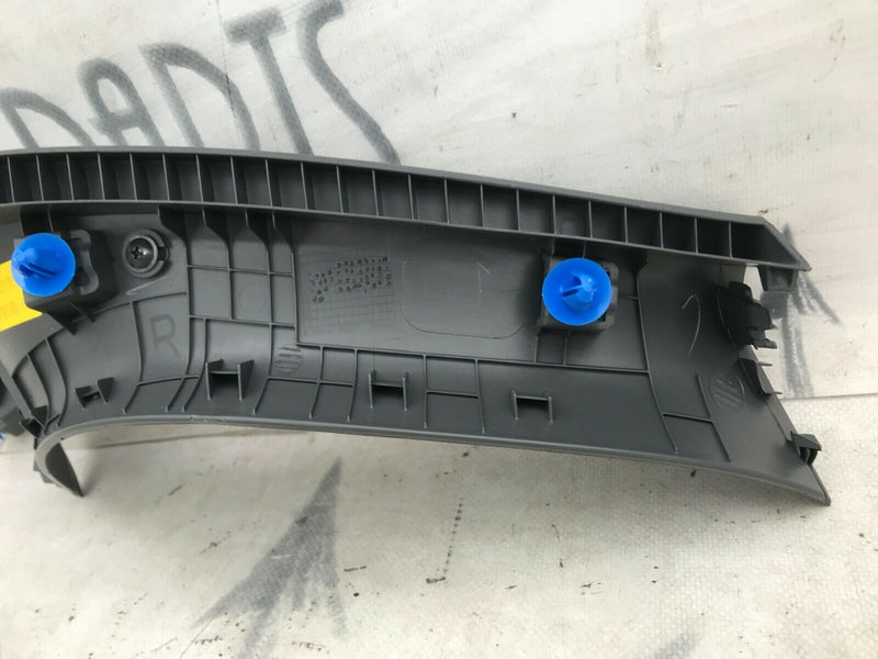 HYUNDAI i30 PD 16-19 SEDAN TAILGATE RIGHT SIDE PANEL TRIM COVER 81741-G4000