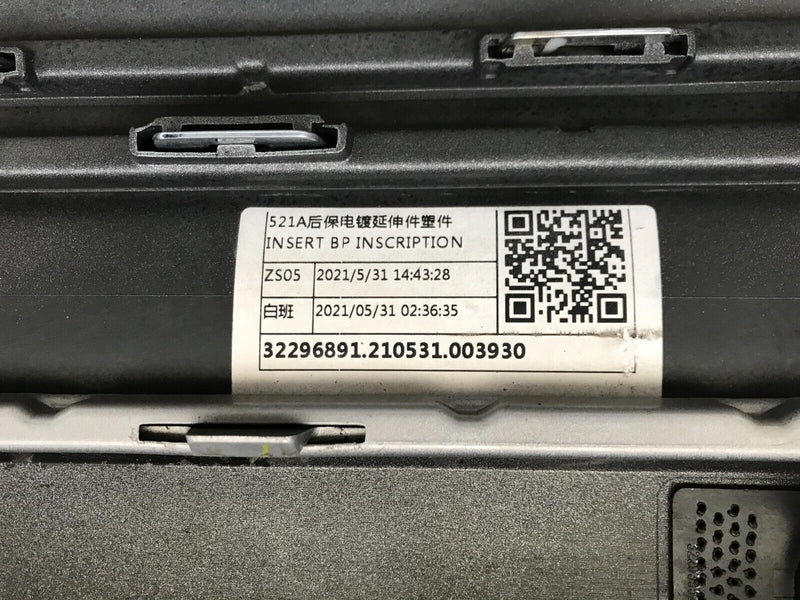 VOLVO XC60 II INSCRIPTION LCI 2021-ON REAR BUMPER PDC GENUINE 31689246
