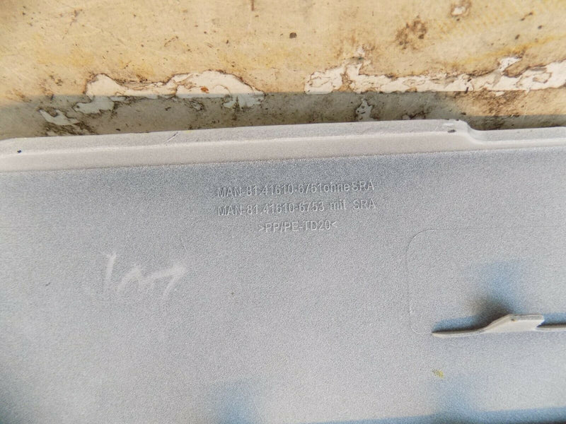 MAN TGX EURO 6 2020+ LEFT BUMPER CORNER HEADLIGHT SURROUND WHITE MAN-8141610