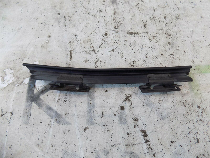 MERCEDES C-CLASSC 180 W204 ESTATE 2007-2014 FCL DOOR SEALING RAIL REAR LEFT