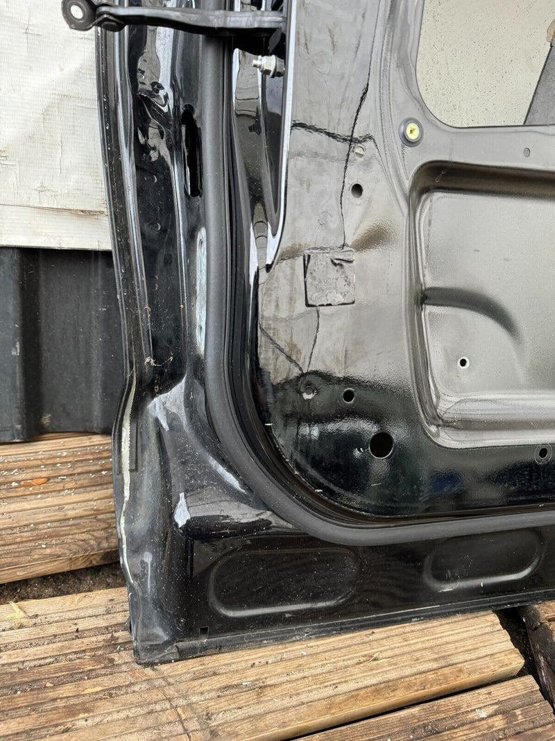 LAND ROVER DISCOVERY SPORT L550 2015- GENUINE FRONT DOOR PANEL RIGHT SIDE