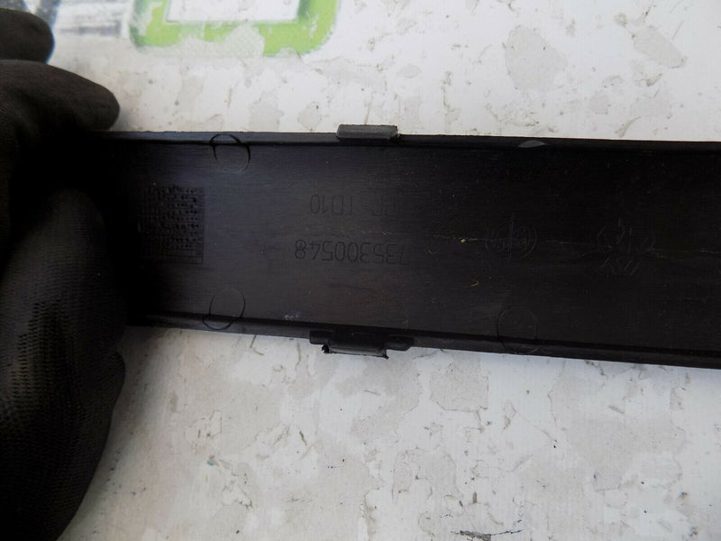 FIAT PANDA II MK2 2003-2011 REAR BUMPER TRIM MOULDING STRIPE 735300548