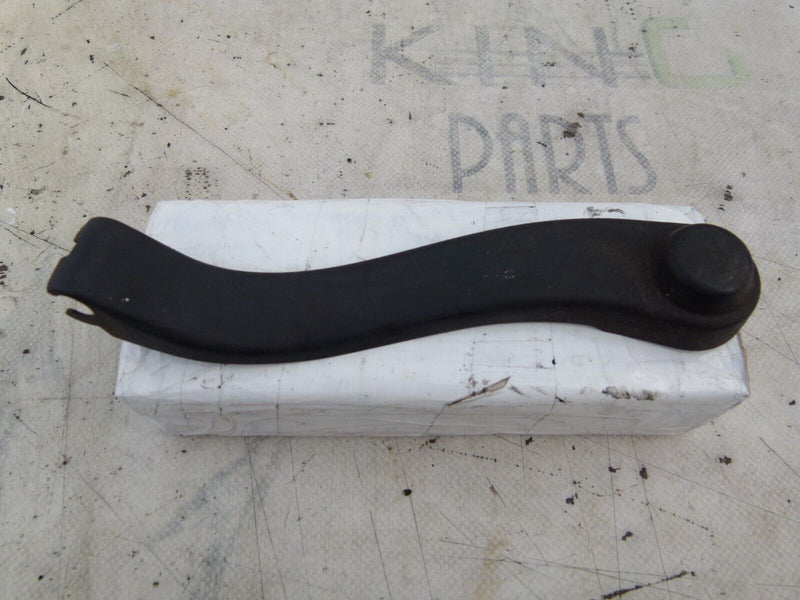 MERCEDES C W204 2007-2011 WINDSHIELD RIGHT WIPER COVER GENUINE A2048320341