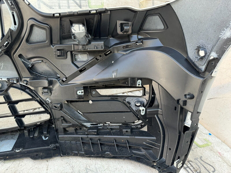 BMW X1 F48 xLINE FACELIFT 2020-ON FRONT BUMPER & *NEW TOP GRILL 6x PDC