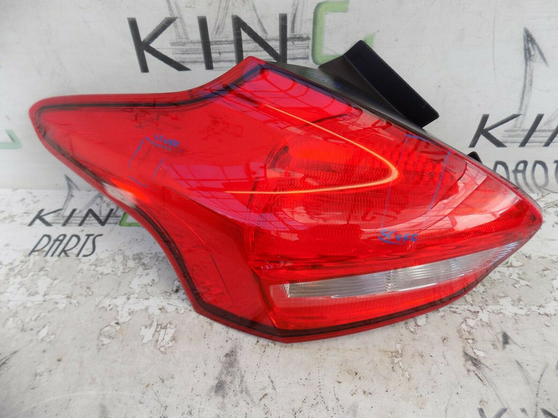 FORD FOCUS 2015-2018  REAR LEFT PASSENGER SIDE TAIL LIGHT F1EB-13405-CF