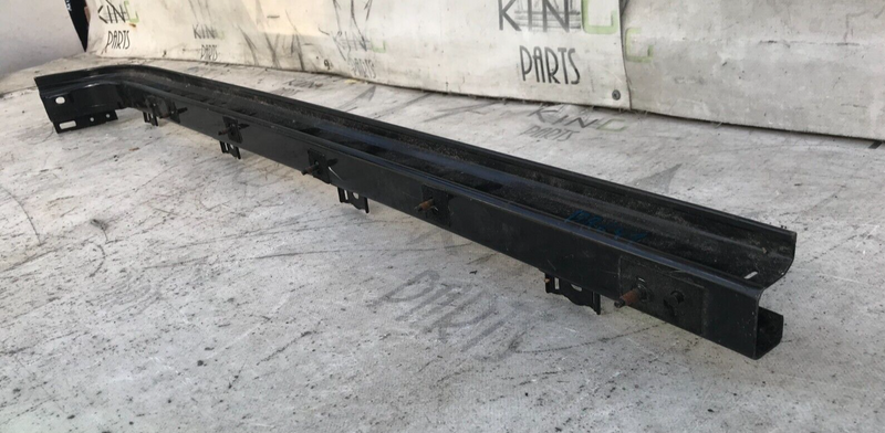 FORD TRANSIT CUSTOM 12-22 LEFT SLIDING DOOR RAIL RUNNER. ROLLER HINGE TRIM BR641