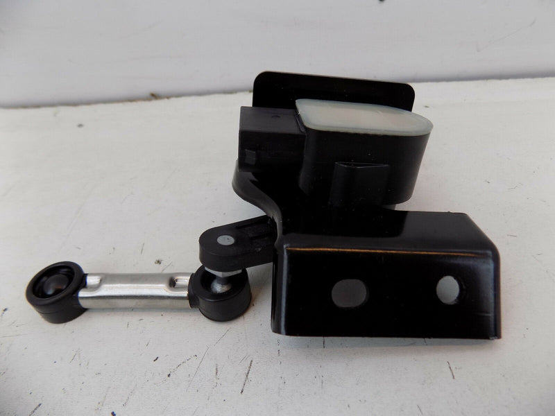KIA CEED JD 2013-2015 RIGHT HEADLIGHT AUTO LEVELING UNIT ASSEMBLY & HEIGH SENSOR