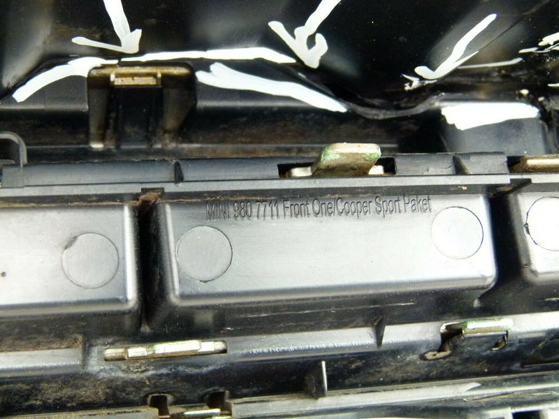 MINI COUNTRYMAN R60 2010-13 GENUINE FRONT BUMPER TOP GRILL GRILLE 9801581