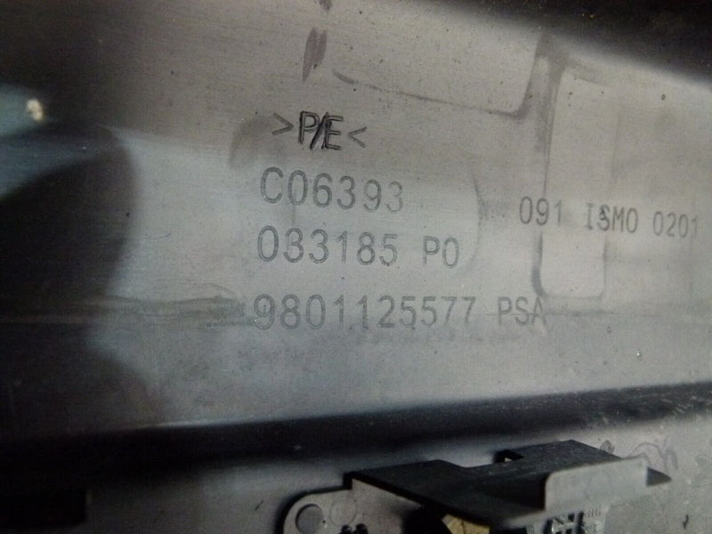 PEUGEOT 2008 2013–15 REAR BUMPER LOWER SECTION GENUINE 9801125577