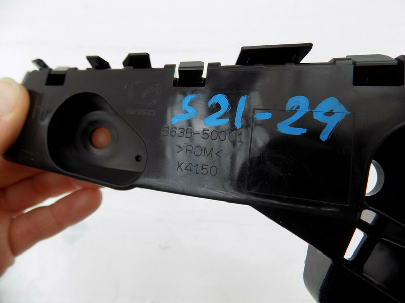 MAZDA 3 BM 2016-2018 LEFT FRONT BUMPER MOUNT BRACKET GUIDE B63B-500U1 /S21-29