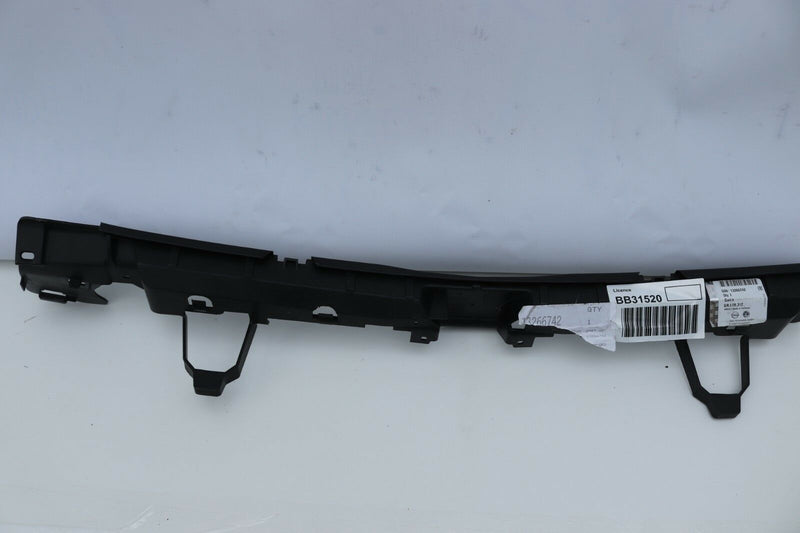 VAUXHALL ASTRA J MK6 2013-15 CENTRE REAR BUMPER MOUNT 5DR 13266743 /B04-33 /B8-4