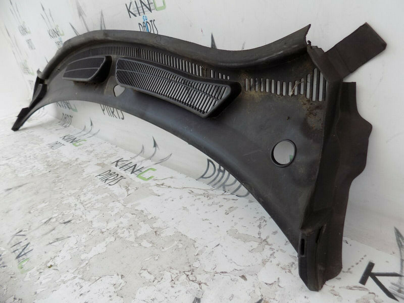 FORD FIESTA MK7 ST  2013-2017 UPPER WINDSCREEN SCUTTLE PANEL TRIM  8A61A02216BE
