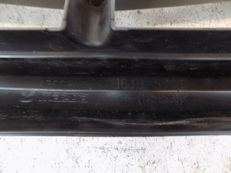 MAZDA 3 MK3 SKYACTIV-G SPORT 2017 2018 HATCHBACK FRONT BUMPER GENUINE PDC