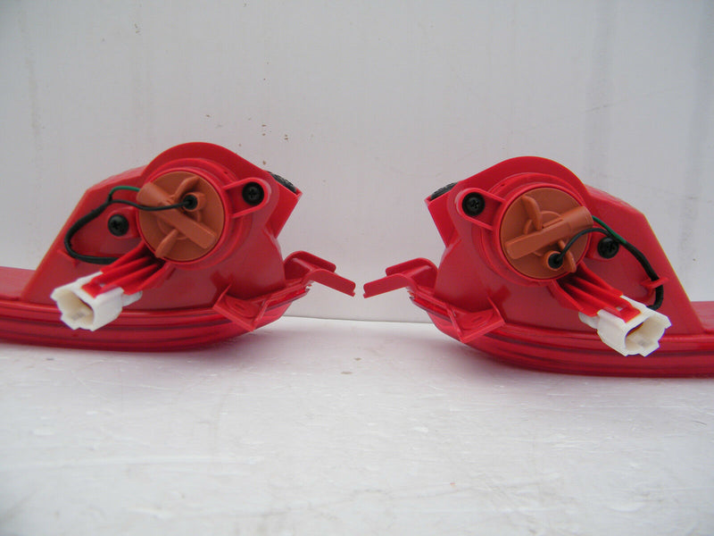 HYUNDAI I30 3 DOOR 2012-2016 REAR BUMPER FOG LIGHTS PAIR RIGHT LEFT O/S N/S