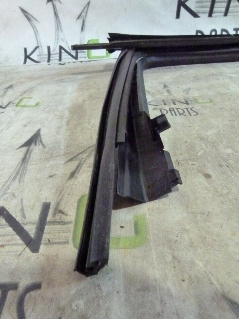 AUDI A4 S4 8W B9 2016-ON REAR LEFT DOOR FRAME SEAL TRIM SET 8W0867671