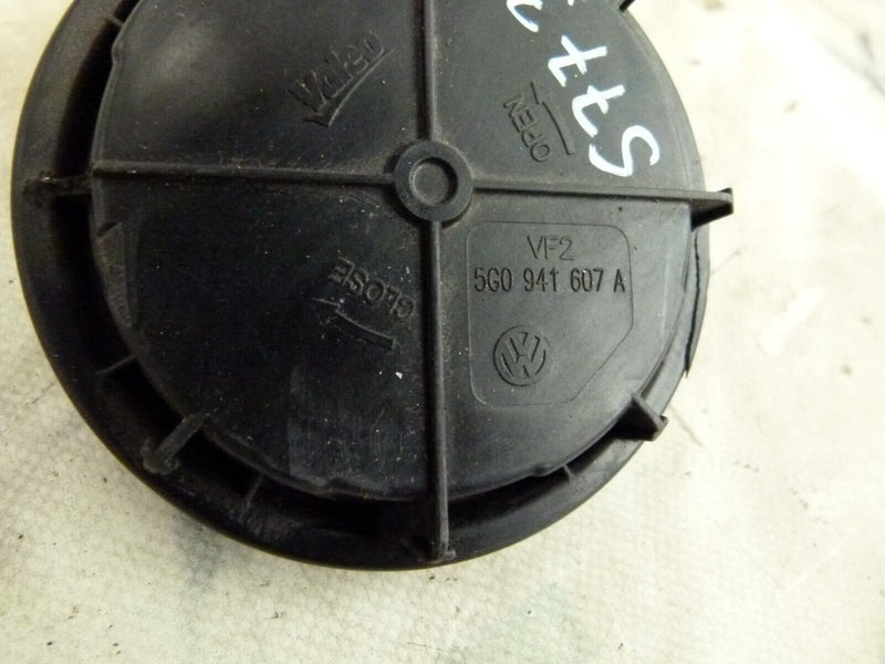 VW GOLF MK7 2012-16 HEADLIGHT CAP COVER GENUINE 5G0941607