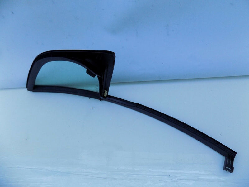 CITROEN C3 2009-2016 PASSENGER SIDE FRONT DOOR QUARTER GLASS 9674497680 /B06-23