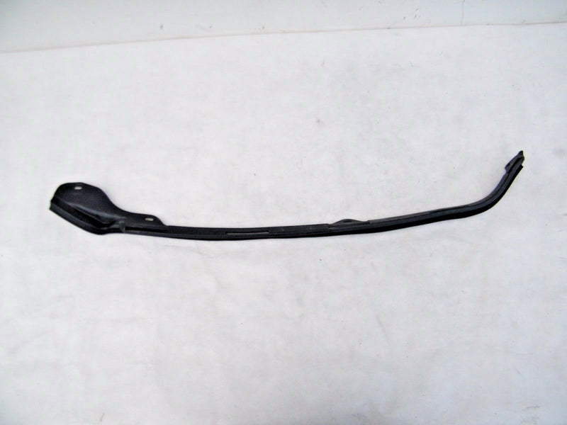 VOLVO XC60 Left Hand Rear Door Seal 30762361 (V068)