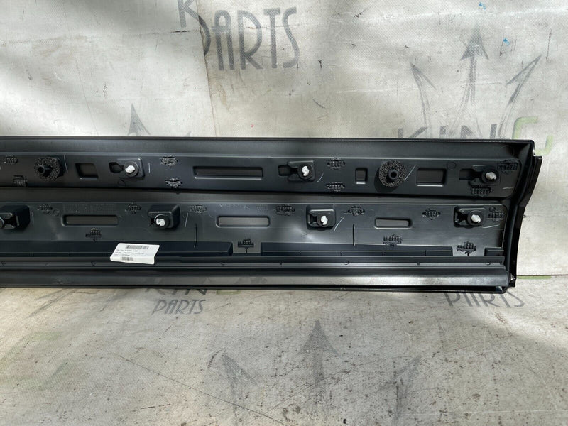 LAND ROVER DISCOVERY L462 2017-ON FRONT LEFT DOOR MOULDING TRIM HY3M21065