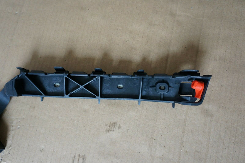 VAUXHALL ASTRA H MK5 2004-2010 RIGHT REAR BUMPER MOUNT 24460359 (S04-11)