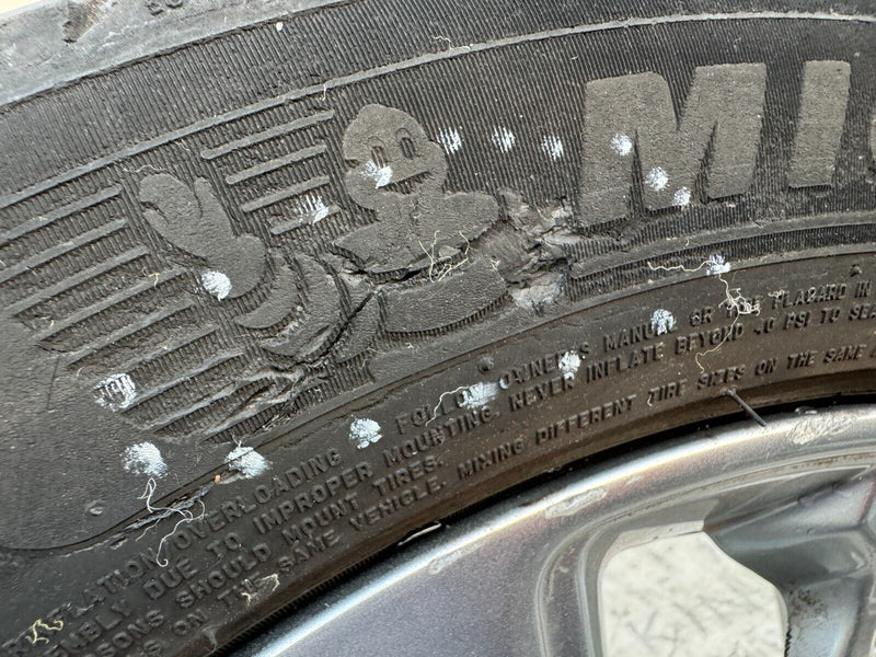 HYUNDAI KONA 17" ALLOY WHEEL & TYRE 215/55/17 52910-K4000 6J ET50