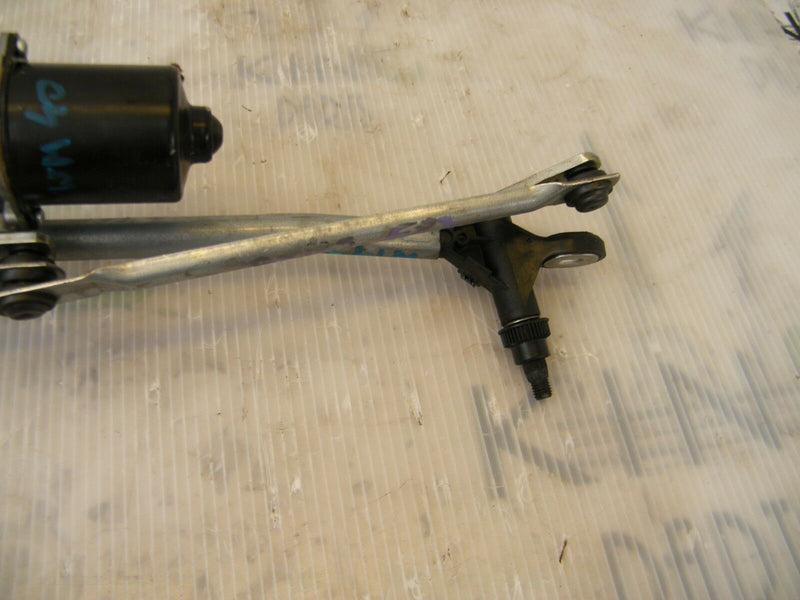 BMW 1 SERIES E81 E82 E87/88 2004-13 FRONT WIPER MOTOR WITH LINKAGE
