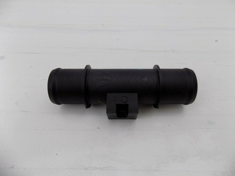 NISSAN QASHQAI J11 2014-ON CONNECTOR PIPE COOLING TUBE 21537-JD00A /S46-32