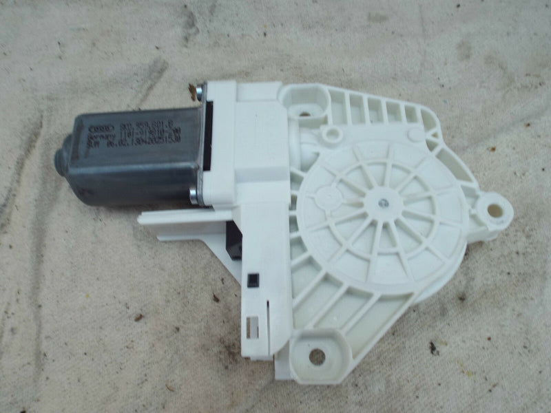 Audi A6 C7 Q5  Front Door Window Motor Left Passenger Side N/S 8K0 959 801B