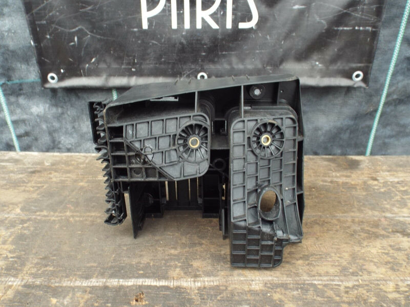 Audi VW Seat Main Relay Fuse Box Support Bracket 1K0 907 361B