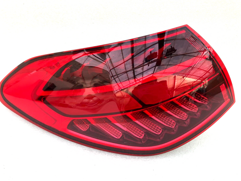MERCEDES W206 ESTATE 2021-ON *8 PIN REAR FENDER LIGHT LEFT SIDE A2069061501