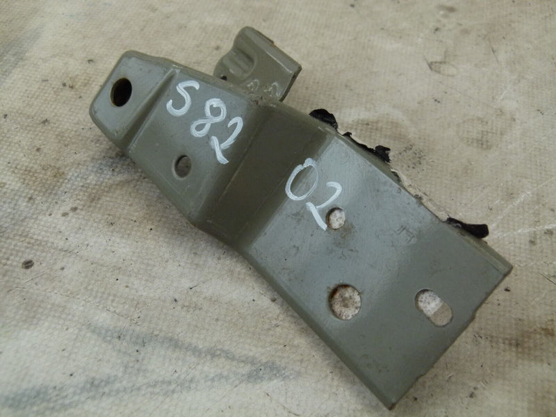 CITROEN C3 2009-2013 WING MOUNT BRACKET HOLDER GENUINE B000814980