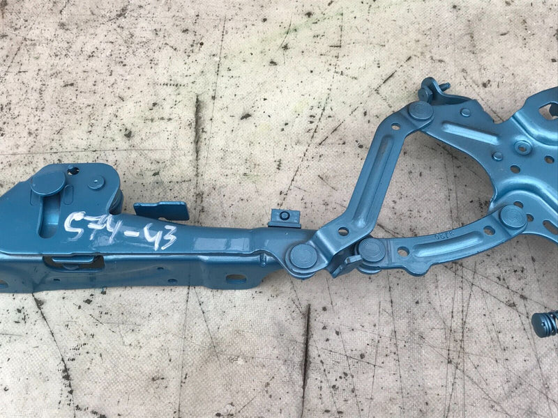 MINI COOPER F56 F55 2019 FRONT RIGHT BONNET HOOD HINGE 730056619