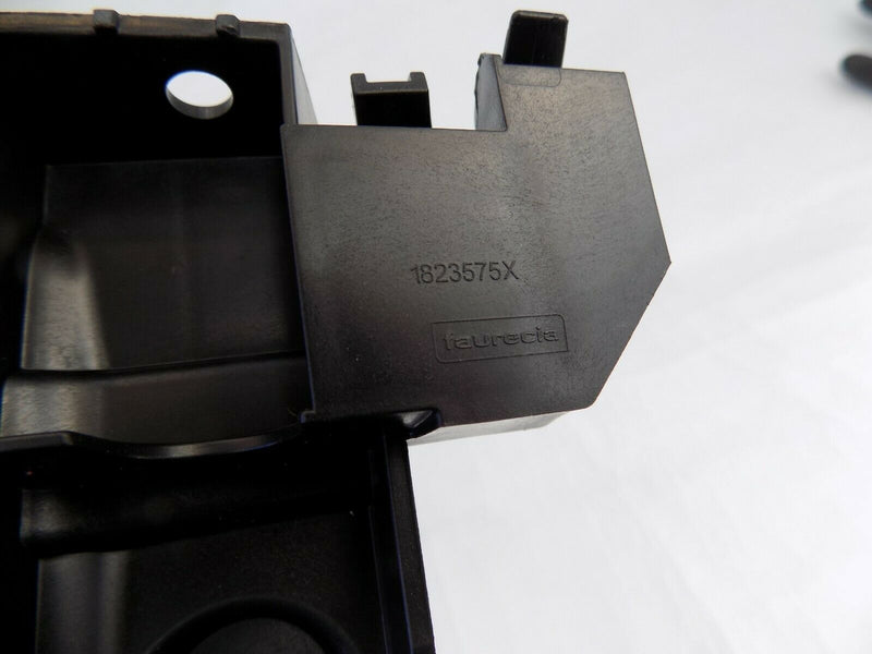 Citroen C3 Aircross 2018-ON Rear bumper left mounting bracket 1823575X /S54-65