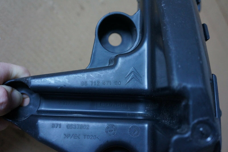 Citroen C4 Picasso MK2 N/S/R REAR BUMPER MOUNTING BRACKET 9671247180 (S06-08)