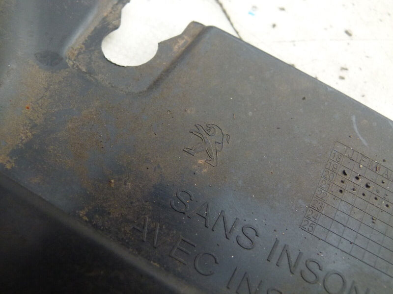 PEUGEOT 208 MK2 2019-ON REAR LEFT WHEEL MUD GUARD GENUINE 9827215480