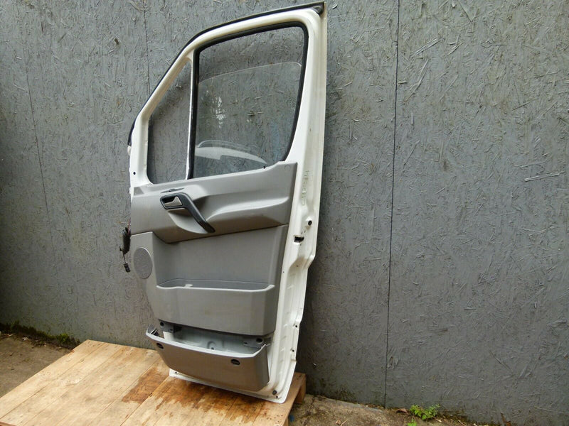 MERCEDES SPRINTER W906 06-17 FRONT DOOR PANEL RIGHT SIDE & LOCK MECHANISM