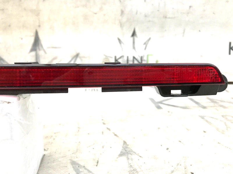 MERCEDES W176 A180 A200 2013-2017 GENUINE STOP LED THIRD BRAKE LIGHT A1769068600