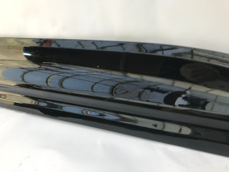 PORSCHE MACAN S T GTS 2022  FRONT DOOR PANEL TRIM MOULDING RIGHT SIDE 95B837890