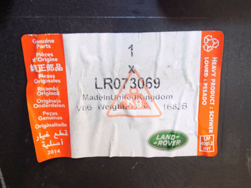 LAND ROVER DISCOVERY L550 SPORT SD4 SE 2014 2015 2016 REAR BUMPER GENUINE (6692)