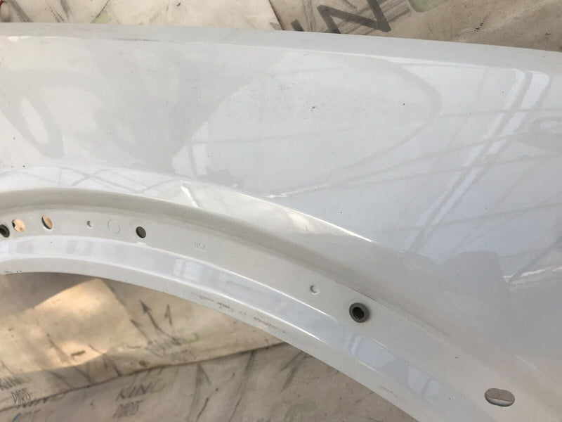 AUDI E-TRON 2018-ON RIGHT SIDE FRONT FENDER WING PANEL & CHARGING FUEL FLAP
