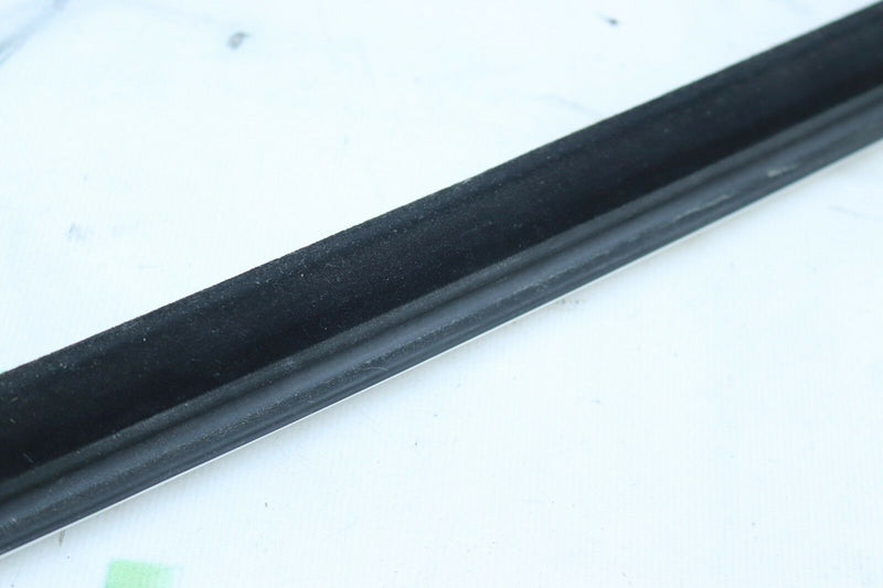 MERCEDES E CLASS A207 2009-2017 CONVERTIBLE REAR RIGHT SEALING GARNISH MOULDING