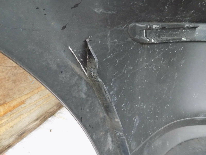 BMW 1 SERIES E87 E81 5DR 2007-2011 FACELIFT REAR BUMPER GENUINE 7166612 (B0103)