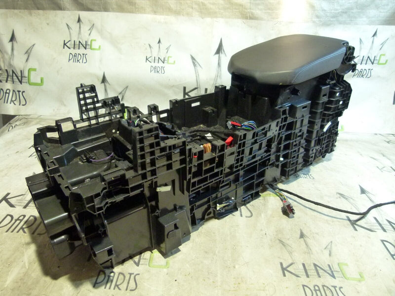 RANGE ROVER SPORT 13-17 CENTRE CONSOLE ARMREST TUNEL GENUINE DPLA045J40B