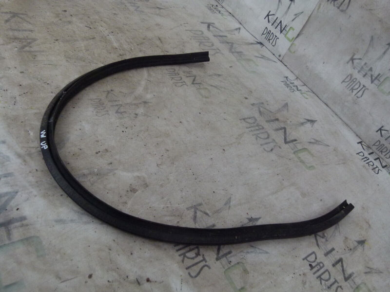 VOLKSWAGEN UP! 2011-2016 ENGINE RUBBER RUBBER SEAL TRIM GENUINE 1S0823723