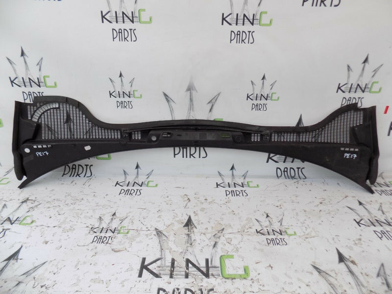 SKODA OCTAVIA 2004-2009 FRONT WINDSCREEN WIPER SCUTTLE PANEL 1Z1819415F