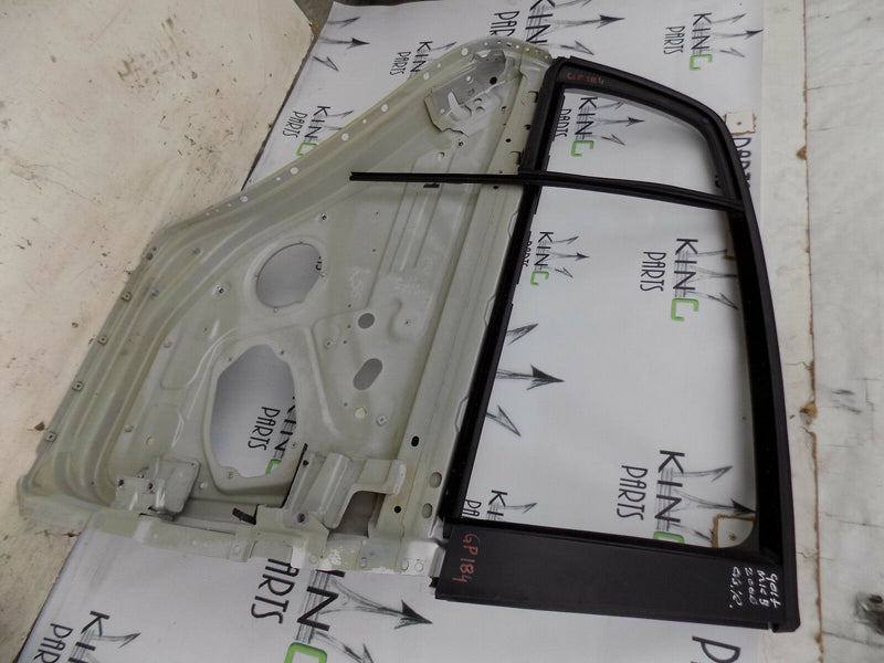 VW GOLF V MK5 R32 2007-2009  REAR DOOR PANEL RIGHT DRIVER SIDE 5M0833312