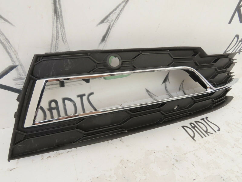 SKODA OCTAVIA 2020-ON FRONT BUMPER RIGHT FOG LIGHT GRILL SURROUND PDC